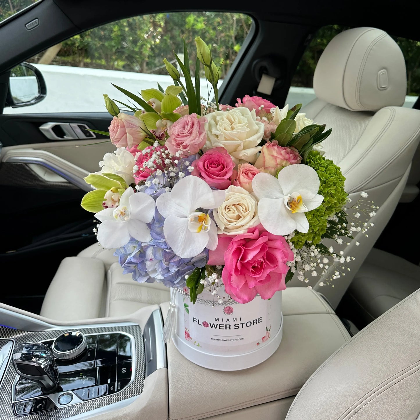 Roses, Orchids, Hydrangea, Lisianthus Flower Bouquet In A Box - Miami Flower Store Same-Day Delivery Fort Lauderdale Brickell Aventura Las Olas Hallendale Beach Hollywood Sunny Isles