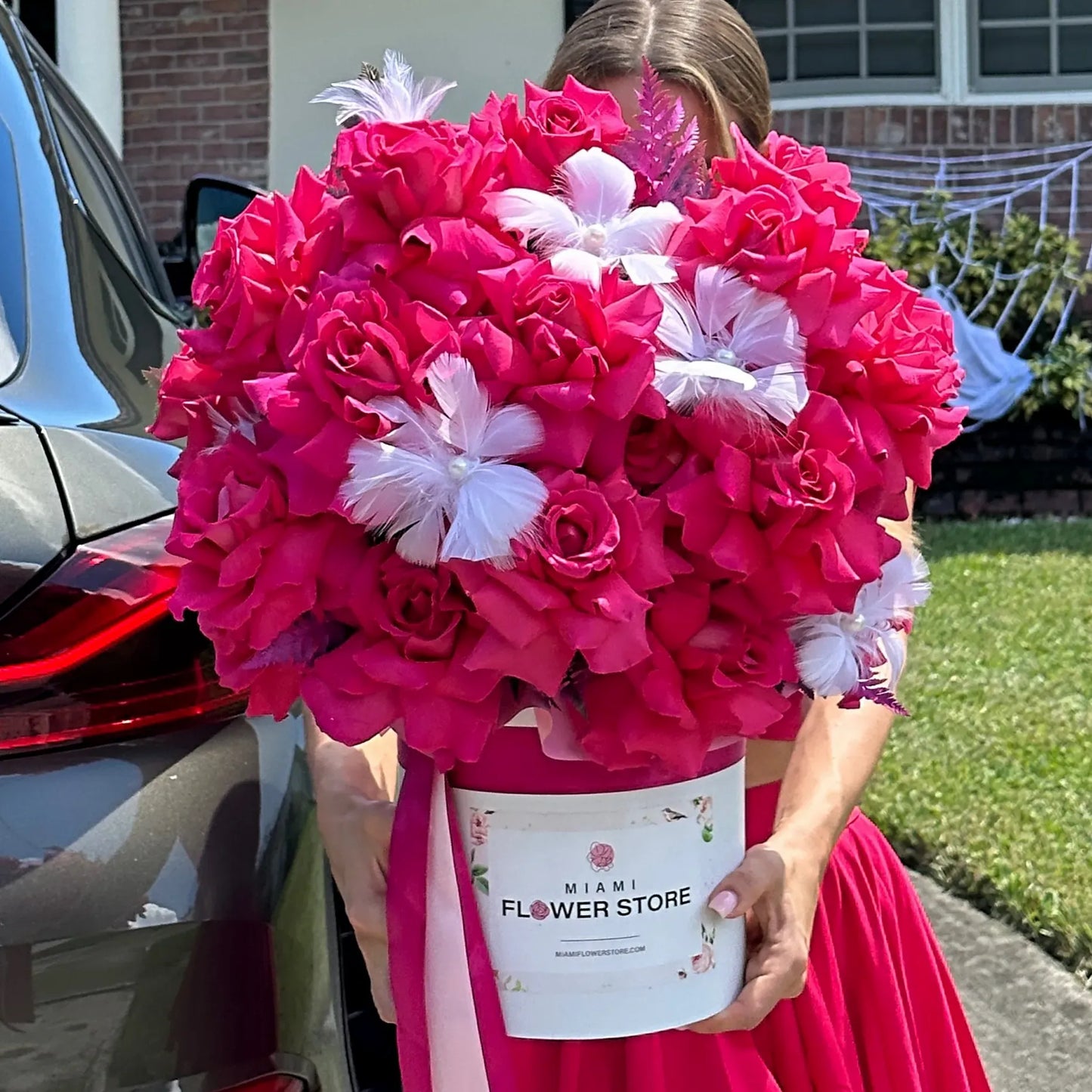 Hot Pink Rose Flower Bouquet In A Box - Miami Flower Store Same-Day Delivery Fort Lauderdale Brickell Aventura Las Olas Hallendale Beach Hollywood Sunny Isles