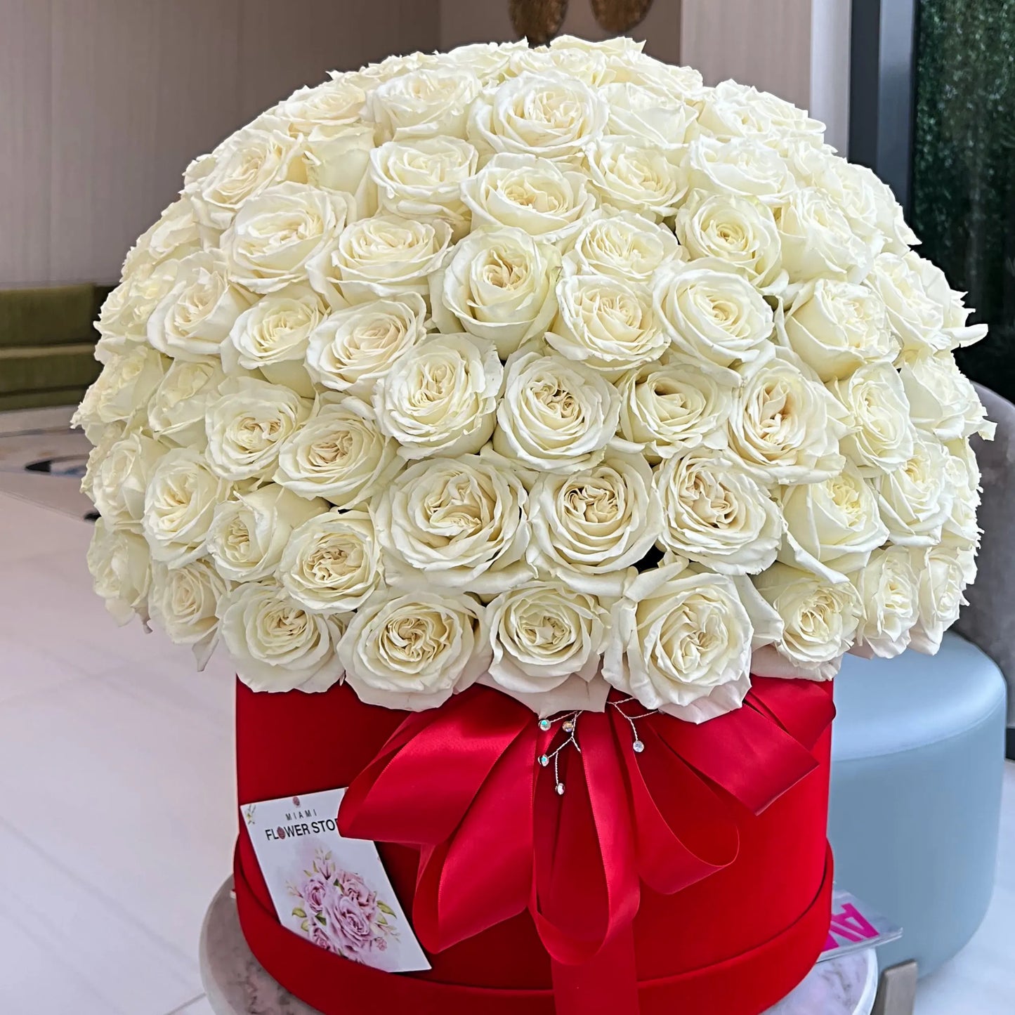 200 White Rose Luxury Flower Bouquet In A Box - Miami Flower Store Same-Day Delivery Fort Lauderdale Brickell Aventura Las Olas Hallendale Beach Hollywood Sunny Isles