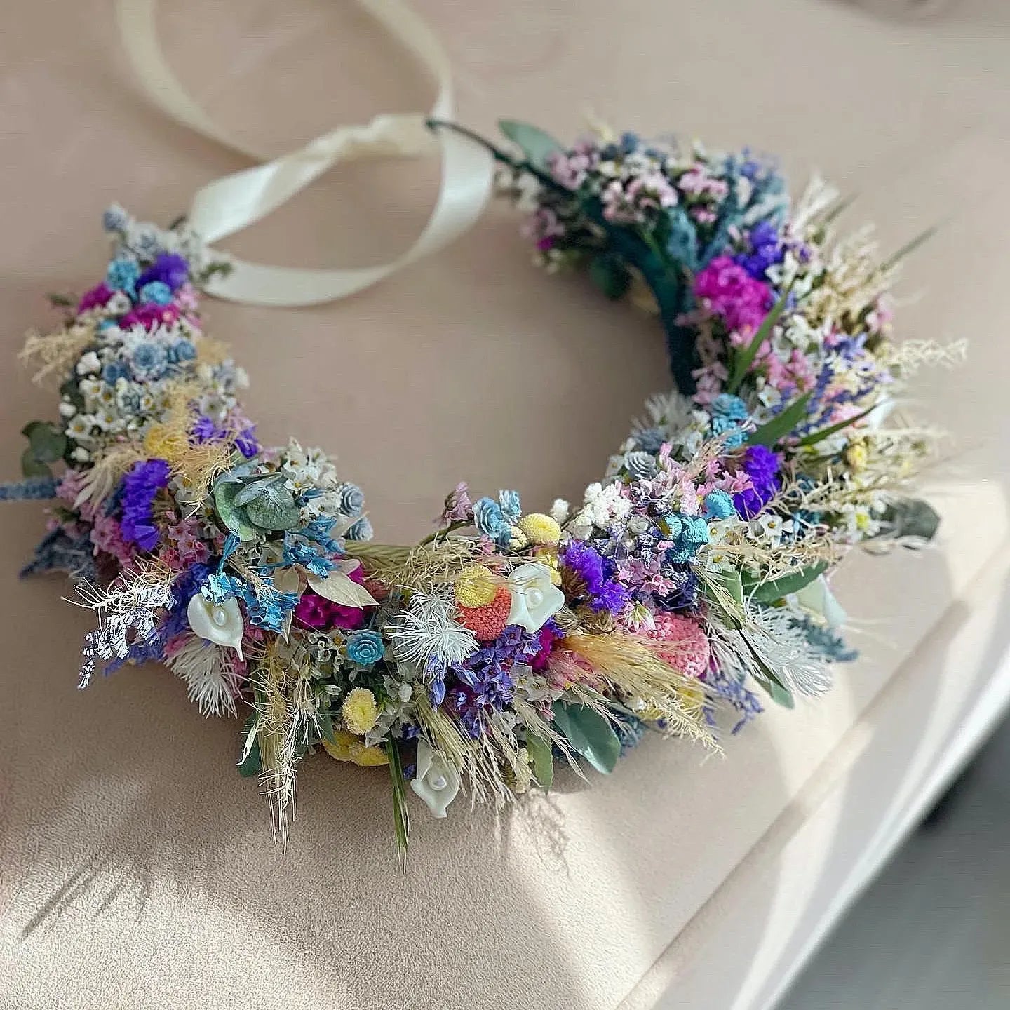 Custom-Made Headpiece Headband Of Dried Flowers - Miami Flower Store Same-Day Delivery Fort Lauderdale Brickell Aventura Las Olas Hallendale Beach Hollywood Sunny Isles