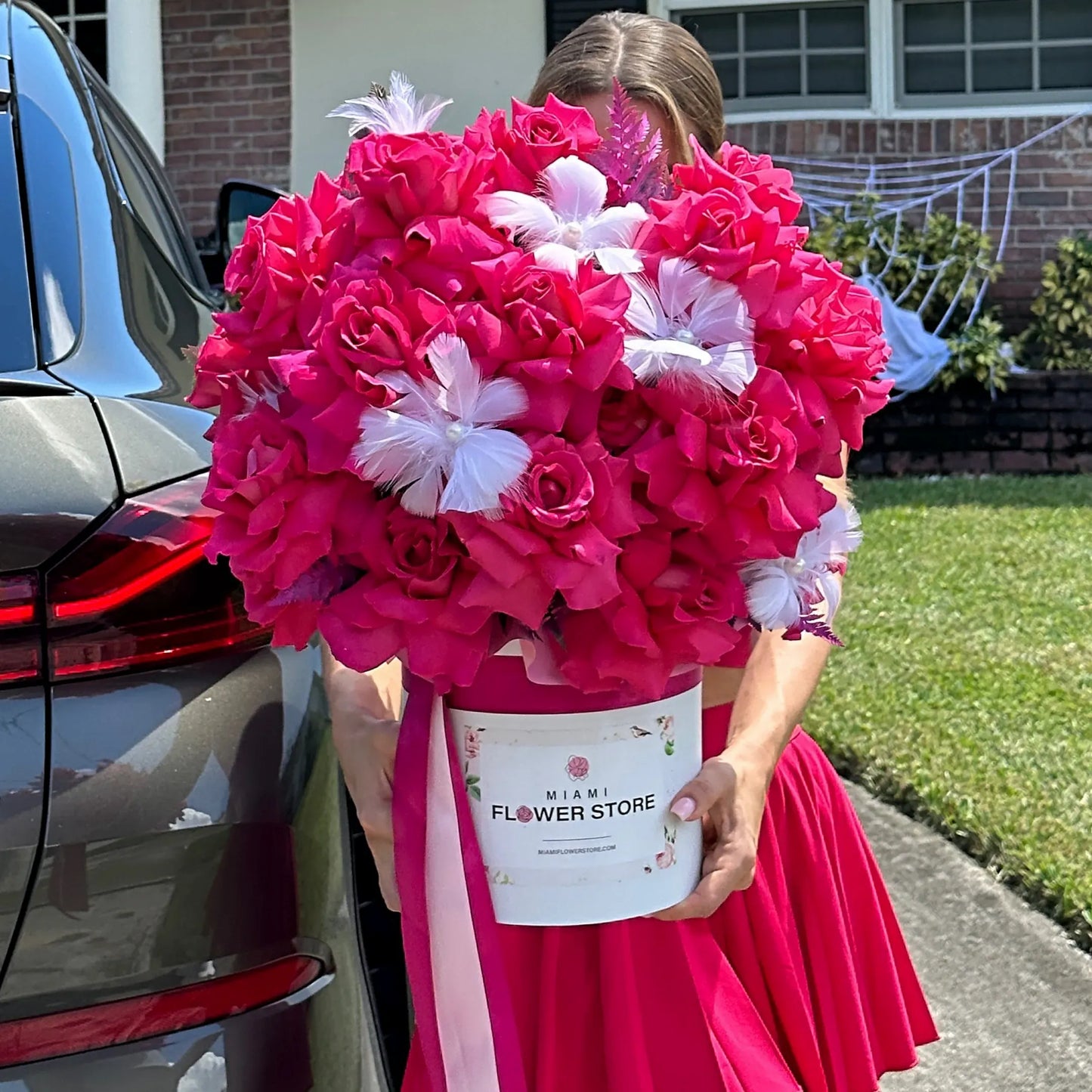 Hot Pink Rose Flower Bouquet In A Box - Miami Flower Store Same-Day Delivery Fort Lauderdale Brickell Aventura Las Olas Hallendale Beach Hollywood Sunny Isles