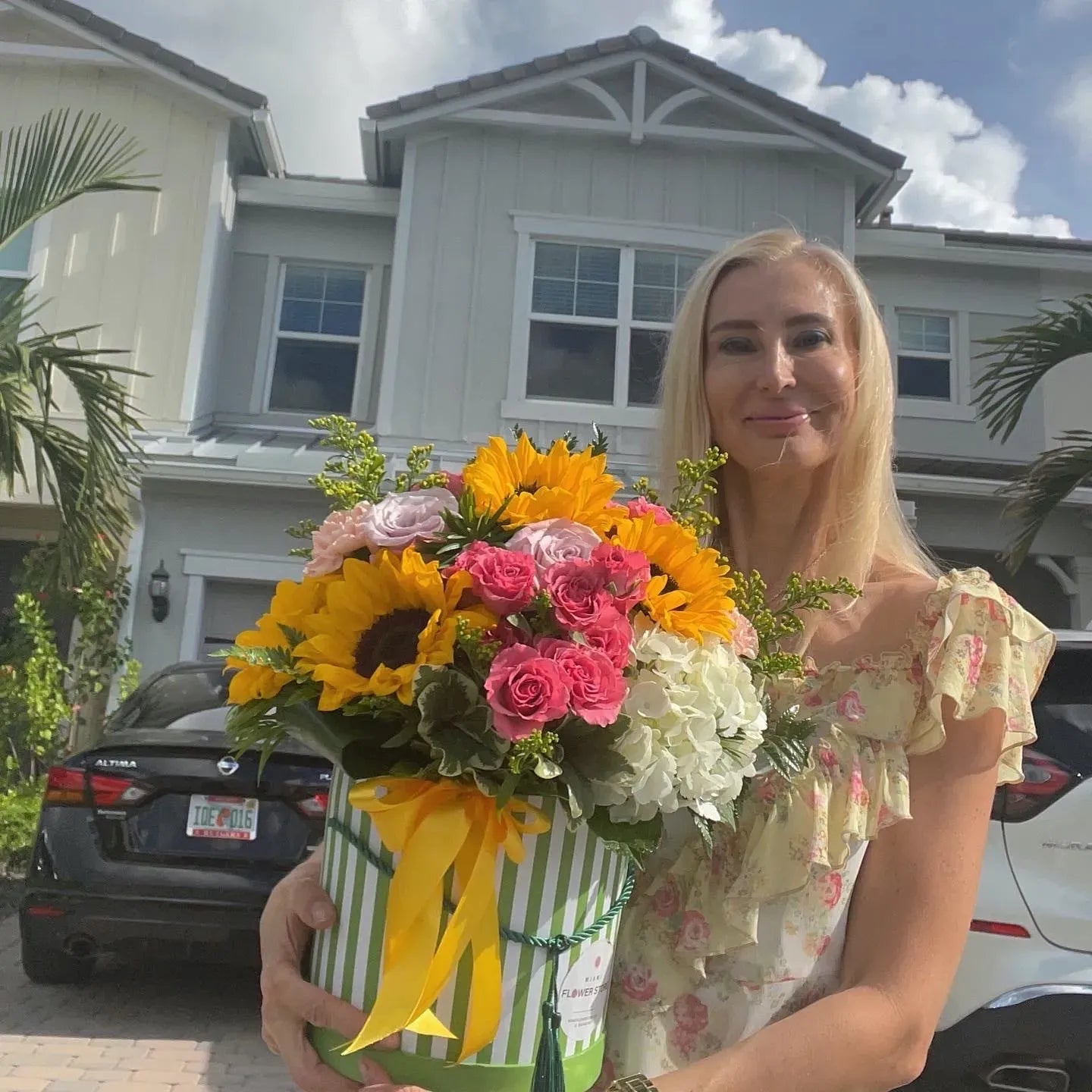 Sunflower, Roses, Solidago, & Greens Flower Bouquet In A Box - Miami Flower Store Same-Day Delivery Fort Lauderdale Brickell Aventura Las Olas Hallendale Beach Hollywood Sunny Isles