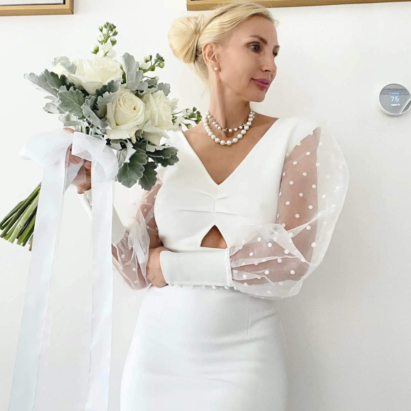 White Rose Bridal Wedding Flower Bouquet - Miami Flower Store Same-Day Delivery Fort Lauderdale Brickell Aventura Las Olas Hallendale Beach Hollywood Sunny Isles