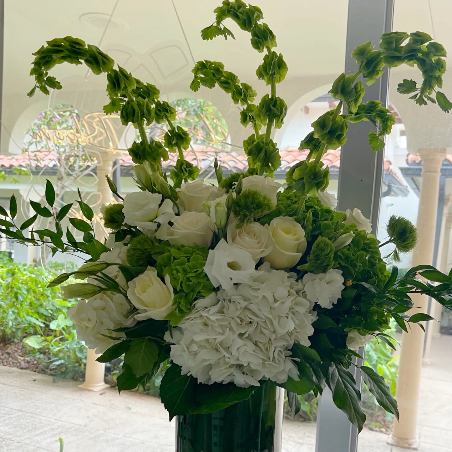 White Rose Flower Bouquet In A Vase With Ranunculus, Lisianthus, Hydrangea & Greens - Miami Flower Store Same-Day Delivery Fort Lauderdale Brickell Aventura Las Olas Hallendale Beach Hollywood Sunny Isles