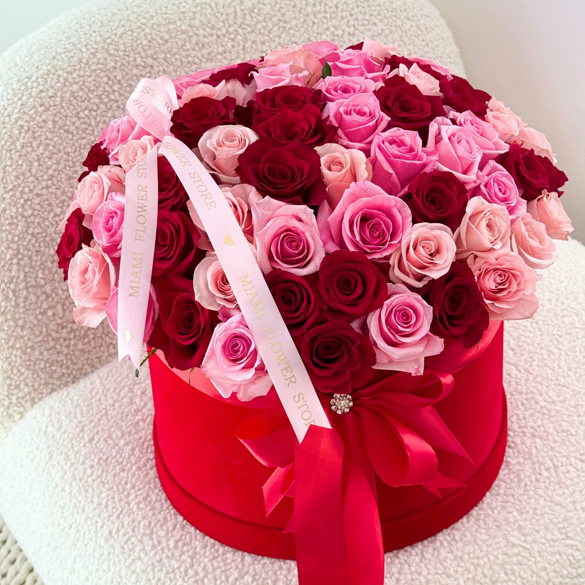 Mix 75 Red And Pink Classic Rose Flower Bouquet In A Box - Miami Flower Store Same-Day Delivery Fort Lauderdale Brickell Aventura Las Olas Hallendale Beach Hollywood Sunny Isles