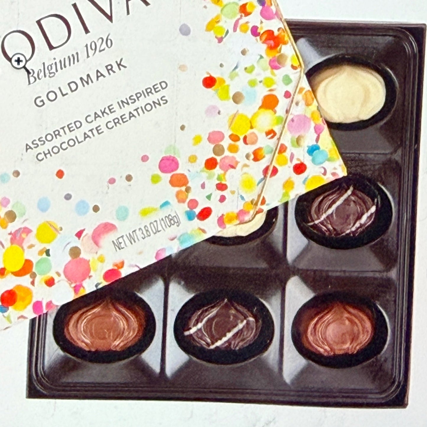 18 Pc.GODIVA Goldmark Assorted Chocolates Let's Celebrate - Miami Flower Store Same-Day Delivery Fort Lauderdale Brickell Aventura Las Olas Hallendale Beach Hollywood Sunny Isles