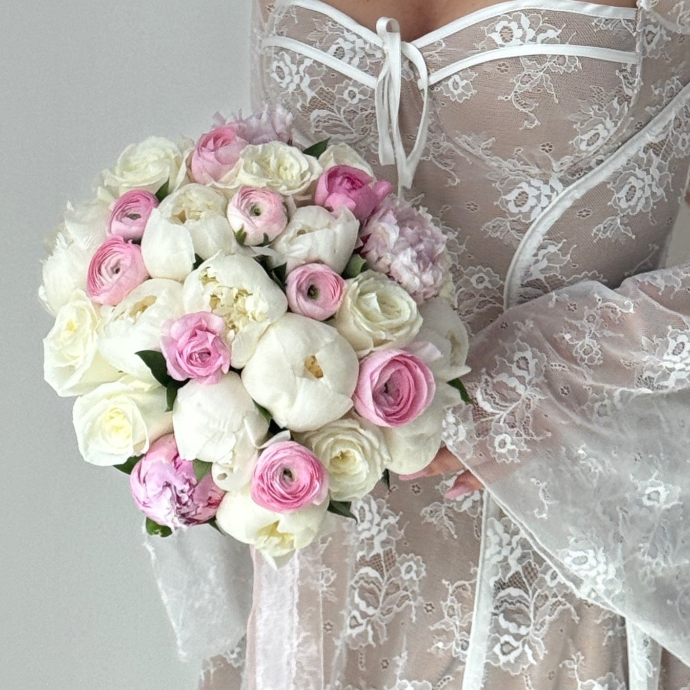 Peony Wedding Bridal Flower Bouquet With Ranunculus & Roses - Miami Flower Store Same-Day Delivery Fort Lauderdale Brickell Aventura Las Olas Hallendale Beach Hollywood Sunny Isles