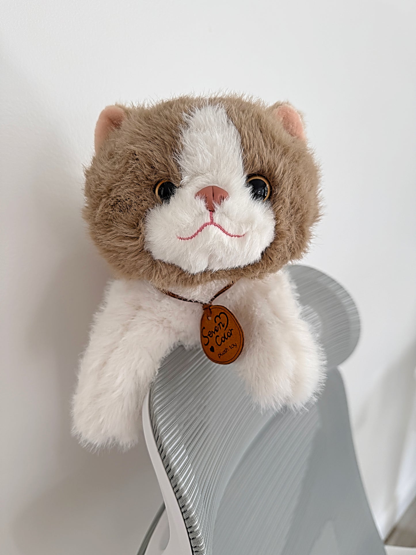 Boofy Cat | Cute Stuffed Plush Toy - Miami Flower Store Same-Day Delivery Fort Lauderdale Brickell Aventura Las Olas Hallendale Beach Hollywood Sunny Isles