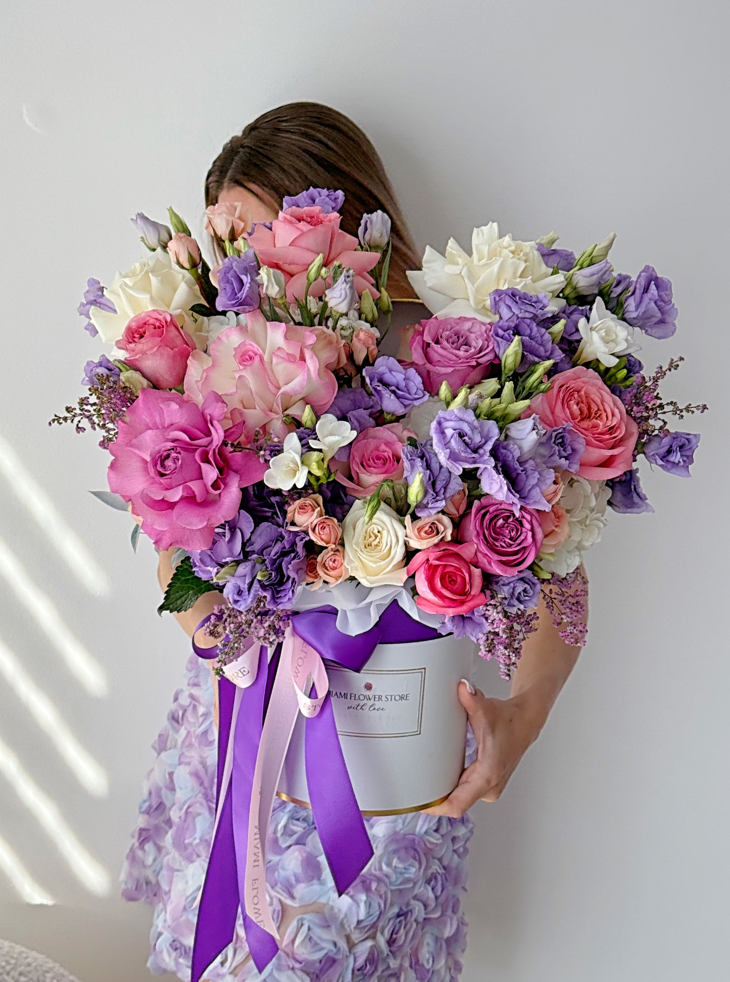 Lavender Rose And Lisianthus Flower Bouquet In A Box - Miami Flower Store Same-Day Delivery Fort Lauderdale Brickell Aventura Las Olas Hallendale Beach Hollywood Sunny Isles