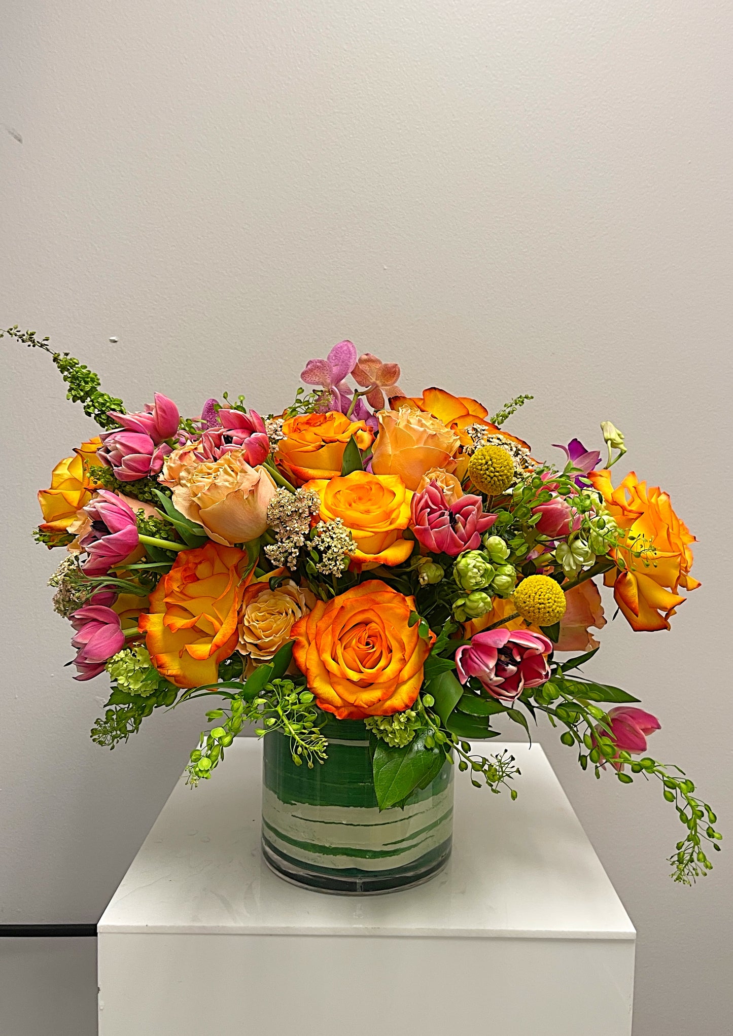 Orange Roses And Tulips Flower Bouquet In A Vase - Miami Flower Store Same-Day Delivery Fort Lauderdale Brickell Aventura Las Olas Hallendale Beach Hollywood Sunny Isles