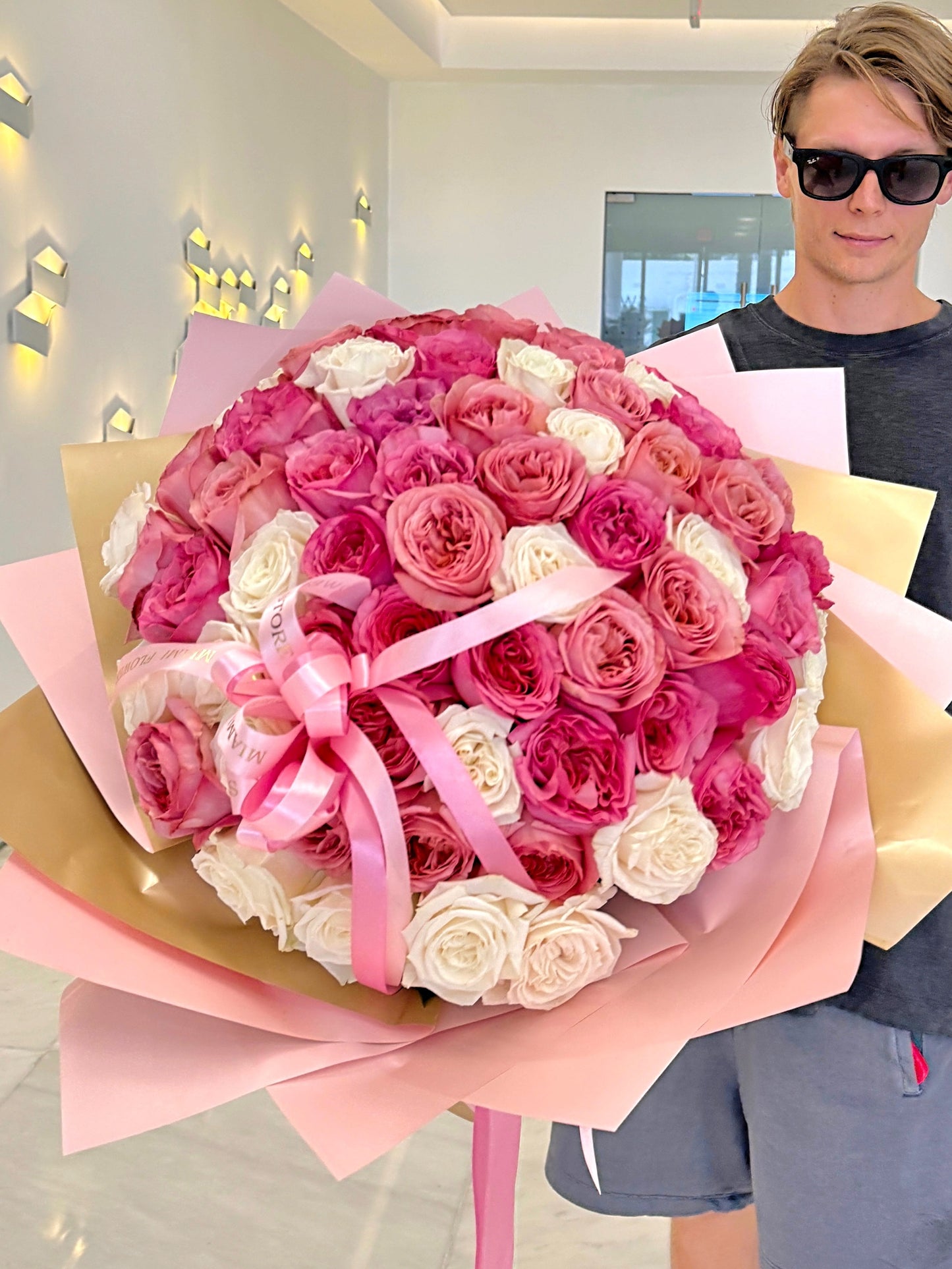 75 Pink & White Garden Rose Flower Bouquet - Miami Flower Store Same-Day Delivery Fort Lauderdale Brickell Aventura Las Olas Hallendale Beach Hollywood Sunny Isles
