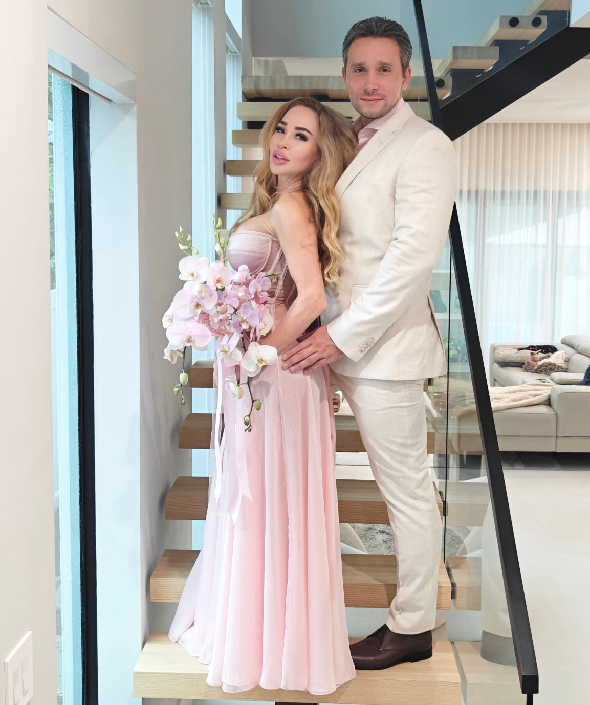 Bridal Orchids Pink Fresh Flower Bouquet| Miami Flower Store - Miami Flower Store Same-Day Delivery Fort Lauderdale Brickell Aventura Las Olas Hallendale Beach Hollywood Sunny Isles