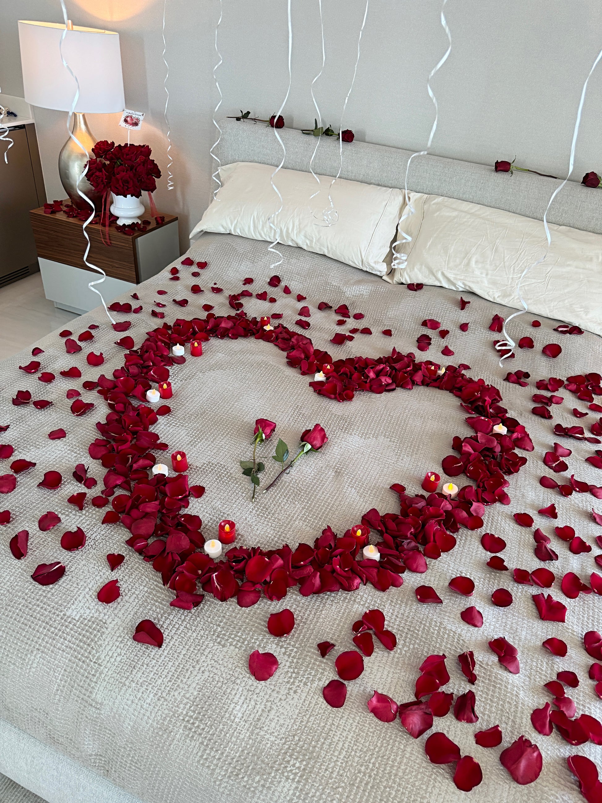 Romantic Room Decoration, 100 Red Rose Bouquet, Petals, Balloons, Candles & Chocolate - Miami Flower Store Same-Day Delivery Fort Lauderdale Brickell Aventura Las Olas Hallendale Beach Hollywood Sunny Isles