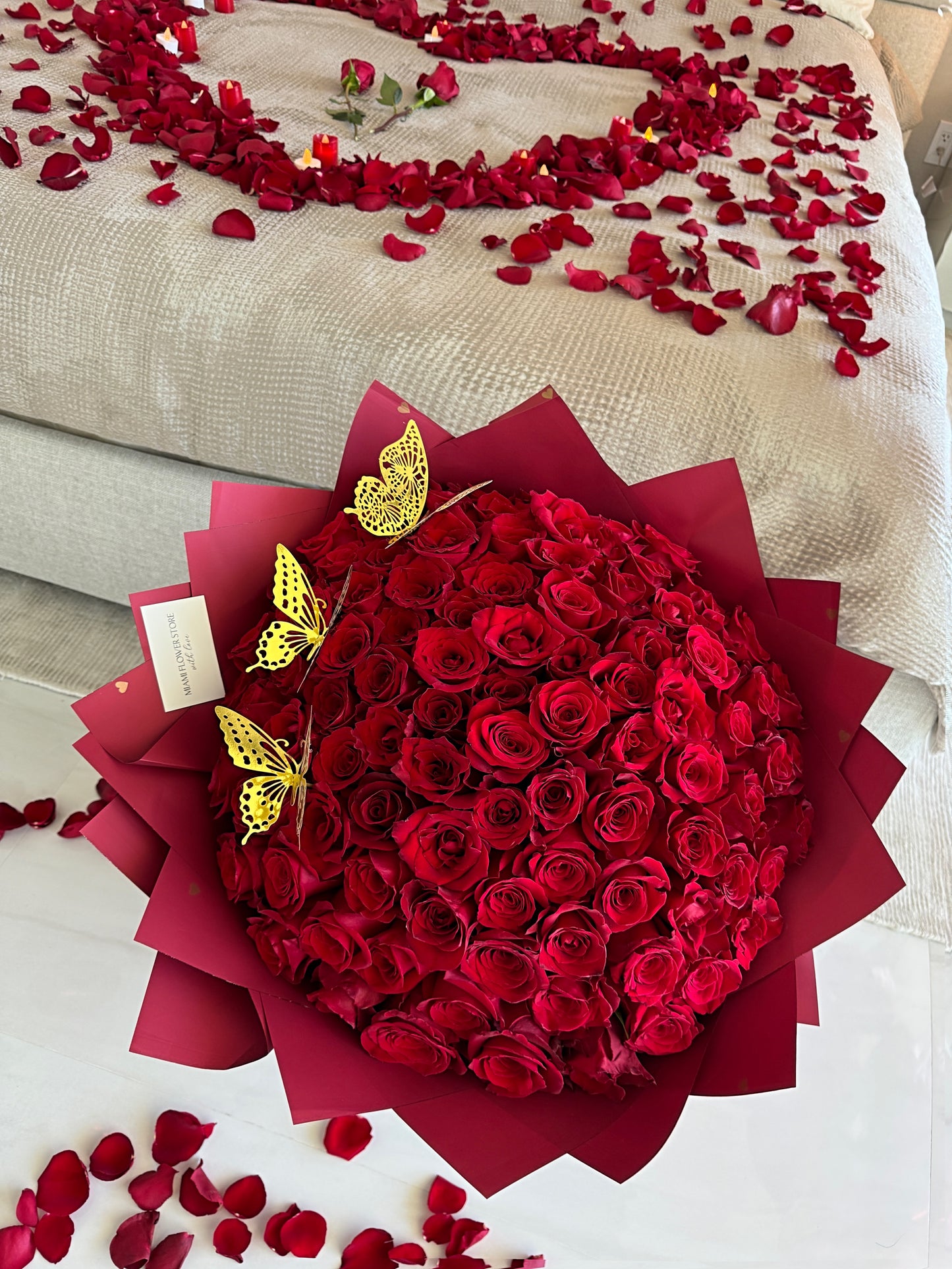 Romantic Room Decoration, 100 Red Rose Bouquet, Petals, Balloons, Candles & Chocolate - Miami Flower Store Same-Day Delivery Fort Lauderdale Brickell Aventura Las Olas Hallendale Beach Hollywood Sunny Isles