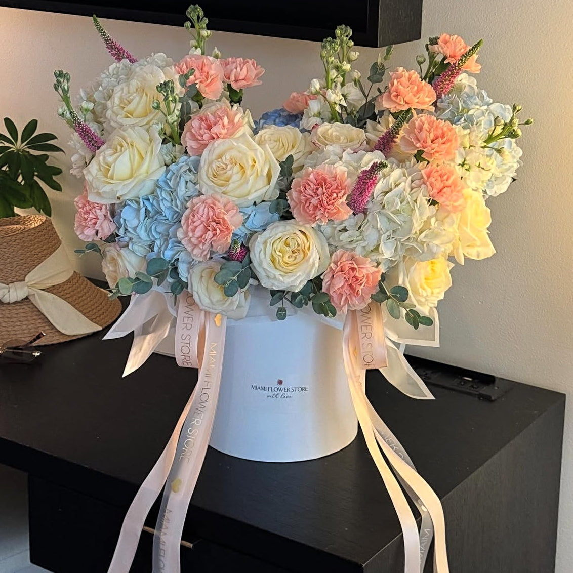 White Roses & Blue Hydrangea Flower Bouquet In A Box - Miami Flower Store Same-Day Delivery Fort Lauderdale Brickell Aventura Las Olas Hallendale Beach Hollywood Sunny Isles