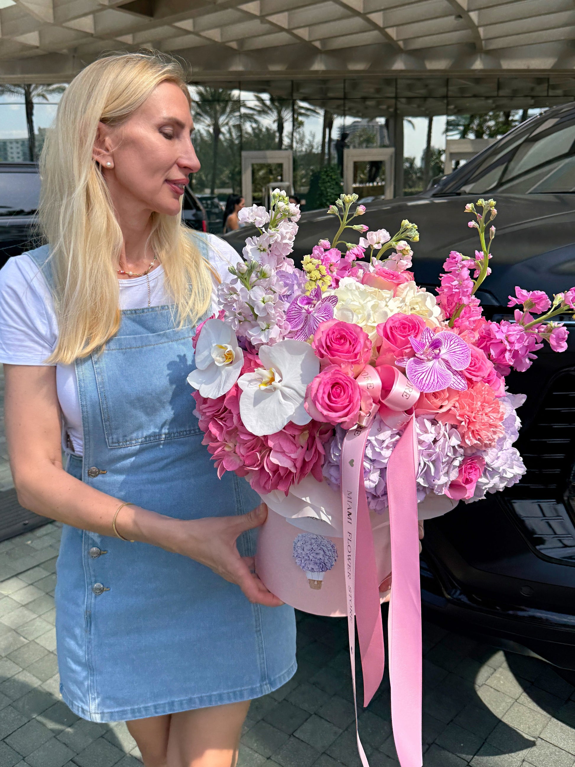 Bright Pink Roses, Hydrangeas & Orchids Flower Bouquet In A Box - Miami Flower Store Same-Day Delivery Fort Lauderdale Brickell Aventura Las Olas Hallendale Beach Hollywood Sunny Isles