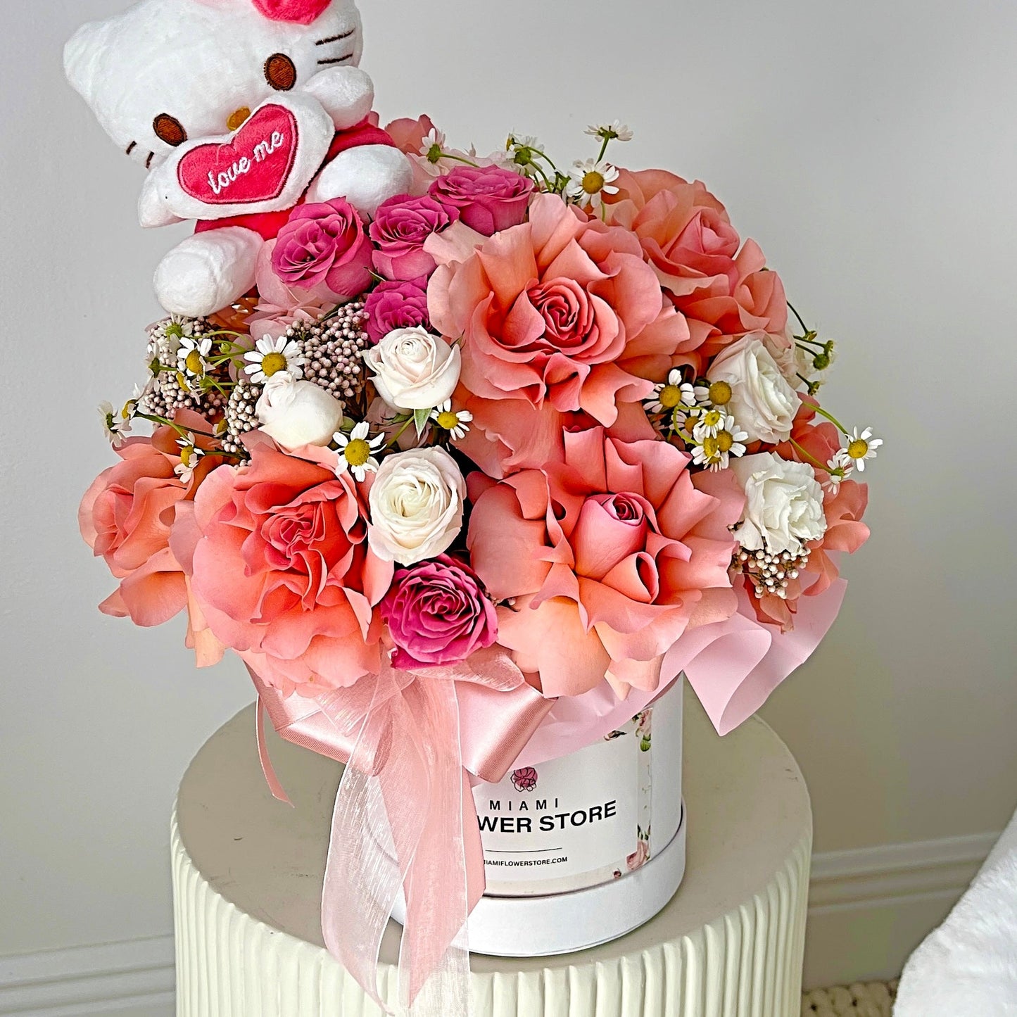 Orange Roses & White Roses Flower Bouquet In A Box - Miami Flower Store Same-Day Delivery Fort Lauderdale Brickell Aventura Las Olas Hallendale Beach Hollywood Sunny Isles