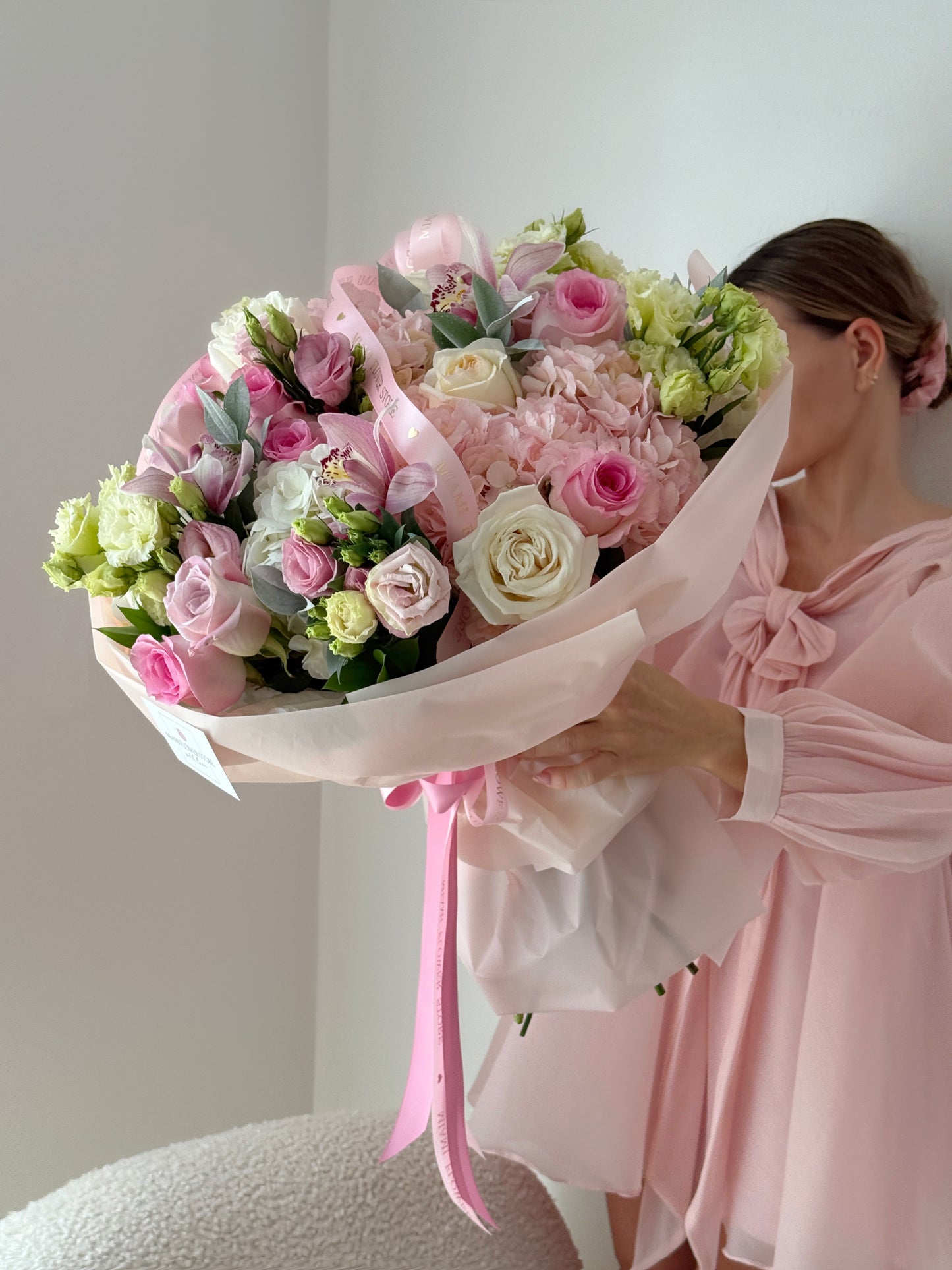 Pink & White Hydrangea Flower Bouquet With Roses & Spray Roses - Miami Flower Store Same-Day Delivery Fort Lauderdale Brickell Aventura Las Olas Hallendale Beach Hollywood Sunny Isles