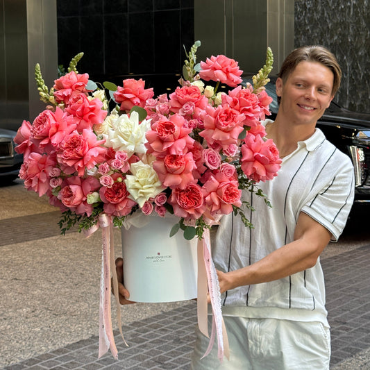 Orange, Pink, & White Rose Flower Mixed Bouquet In A Box - Miami Flower Store Same-Day Delivery Fort Lauderdale Brickell Aventura Las Olas Hallendale Beach Hollywood Sunny Isles