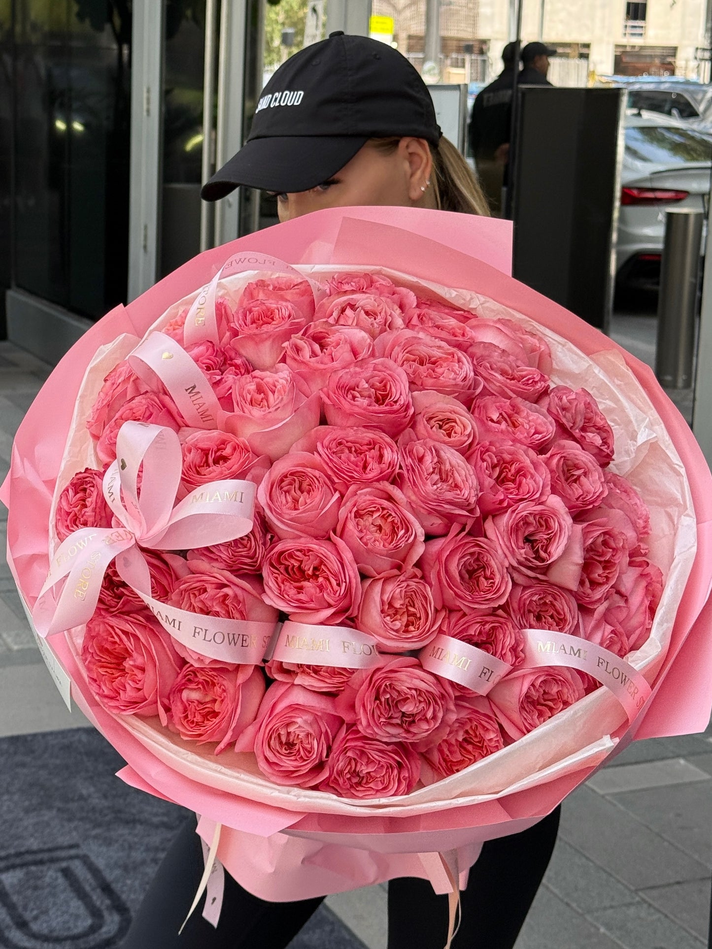 Luxurious Rose Flower Bouquet "Pink Expression" - Miami Flower Store Same-Day Delivery Fort Lauderdale Brickell Aventura Las Olas Hallendale Beach Hollywood Sunny Isles
