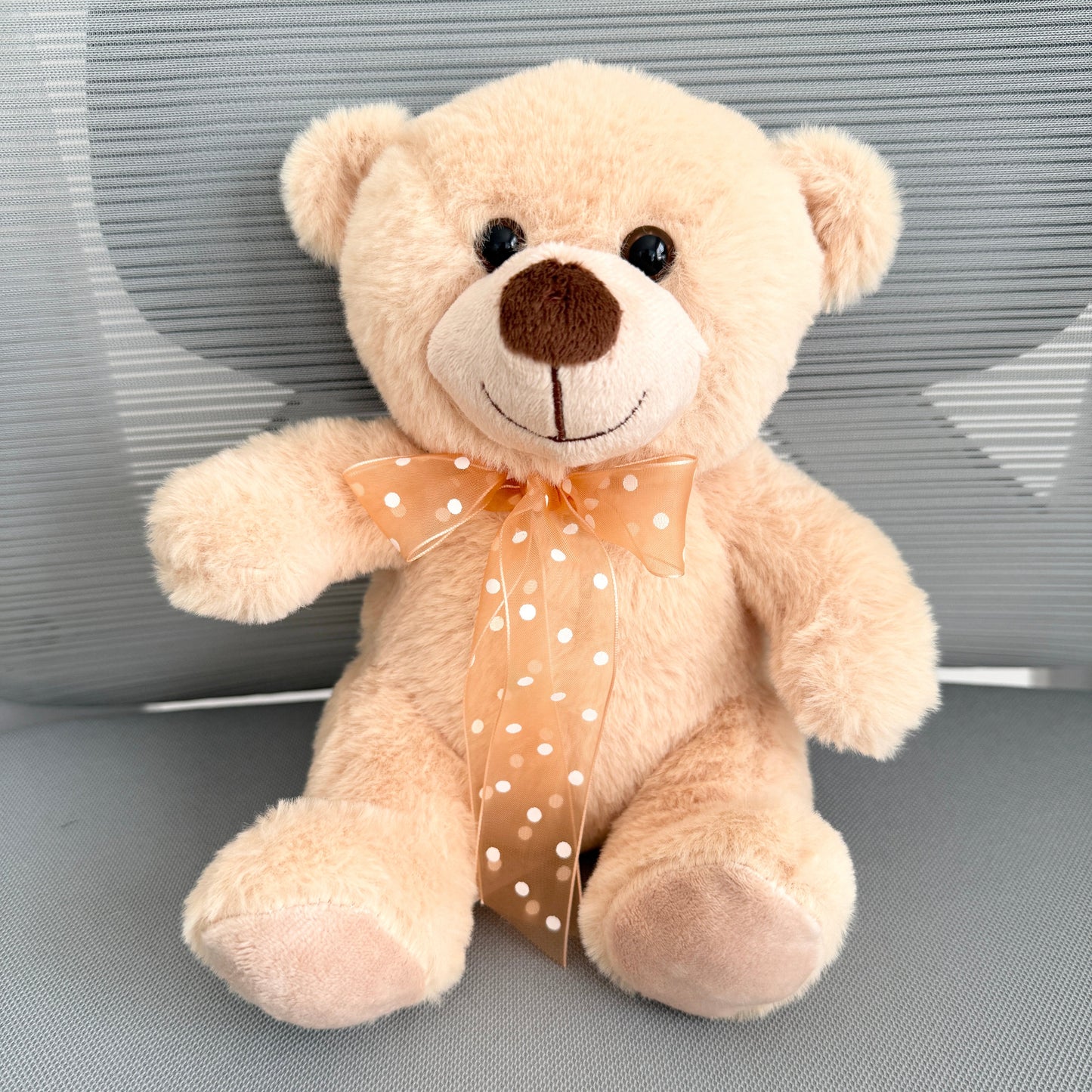 8" Sitting Beige Stuffed Teddy Bear - Miami Flower Store Same-Day Delivery Fort Lauderdale Brickell Aventura Las Olas Hallendale Beach Hollywood Sunny Isles