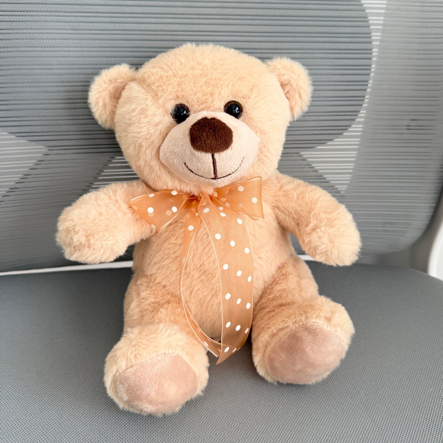 8" Sitting Beige Stuffed Teddy Bear - Miami Flower Store Same-Day Delivery Fort Lauderdale Brickell Aventura Las Olas Hallendale Beach Hollywood Sunny Isles