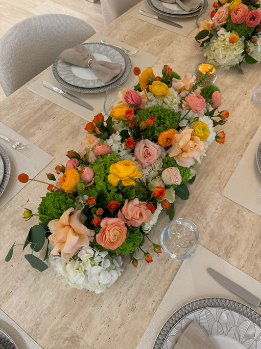 Orange Flower Table Centerpiece - Roses, Spray Roses, Ranunculus, Hydrangea - Miami Flower Store Same-Day Delivery Fort Lauderdale Brickell Aventura Las Olas Hallendale Beach Hollywood Sunny Isles