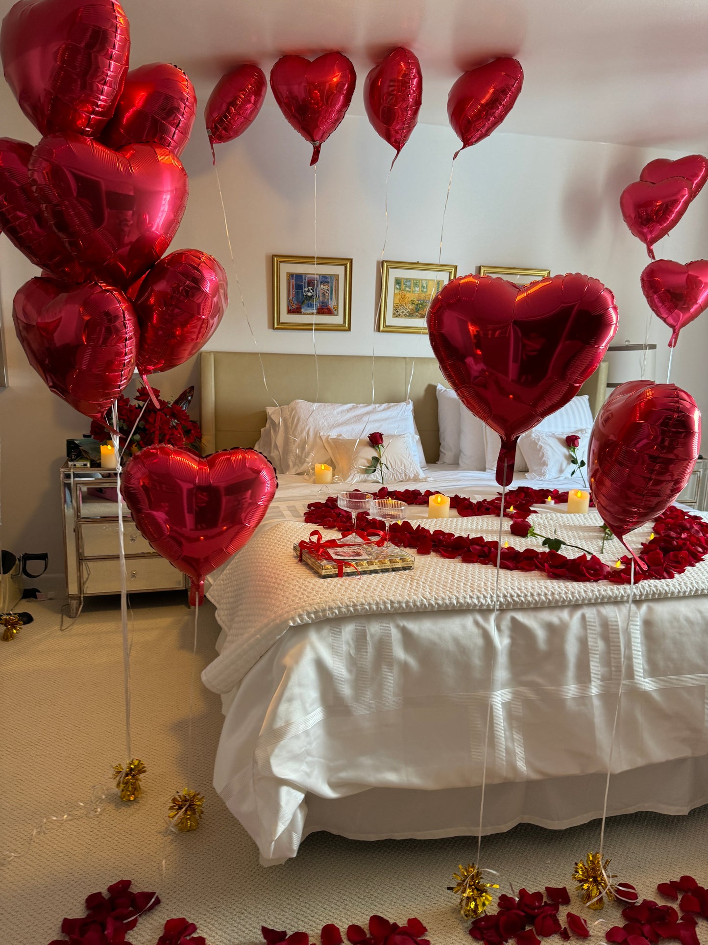 Romantic Room Decoration, 100 Red Rose Bouquet, Petals, Balloons, Candles & Chocolate - Miami Flower Store Same-Day Delivery Fort Lauderdale Brickell Aventura Las Olas Hallendale Beach Hollywood Sunny Isles
