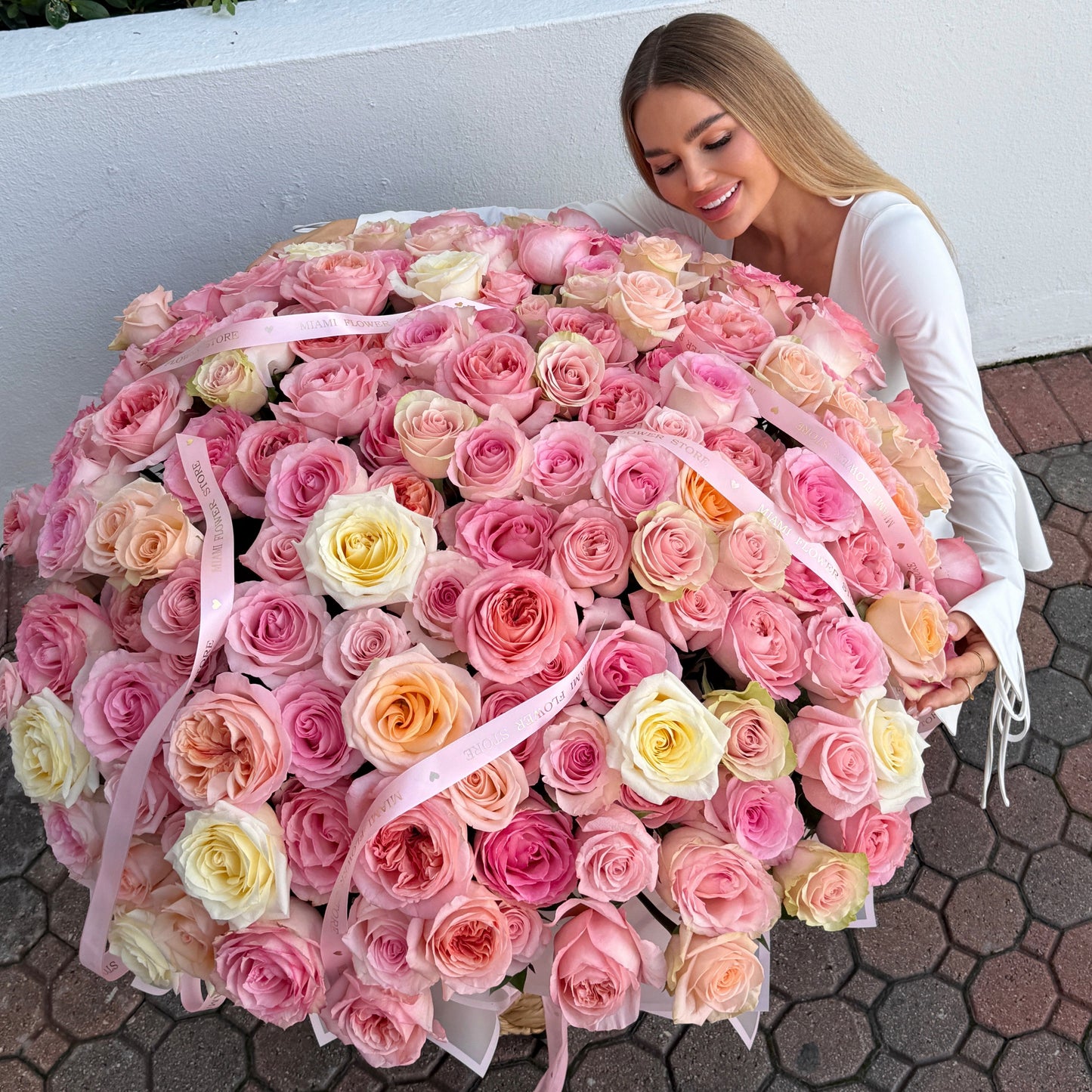 Pink & White Roses in A Grand/ Oversized Basket - Miami Flower Store Same-Day Delivery Fort Lauderdale Brickell Aventura Las Olas Hallendale Beach Hollywood Sunny Isles
