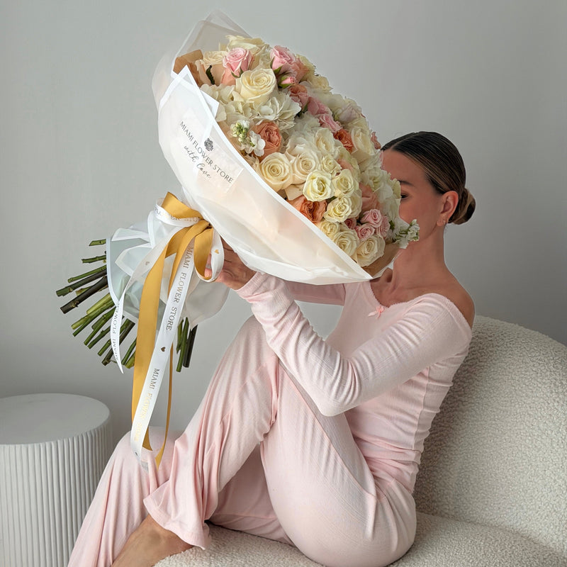 Pastel Rose Flower Bouquet With Hydrangea - Miami Flower Store Same-Day Delivery Fort Lauderdale Brickell Aventura Las Olas Hallendale Beach Hollywood Sunny Isles