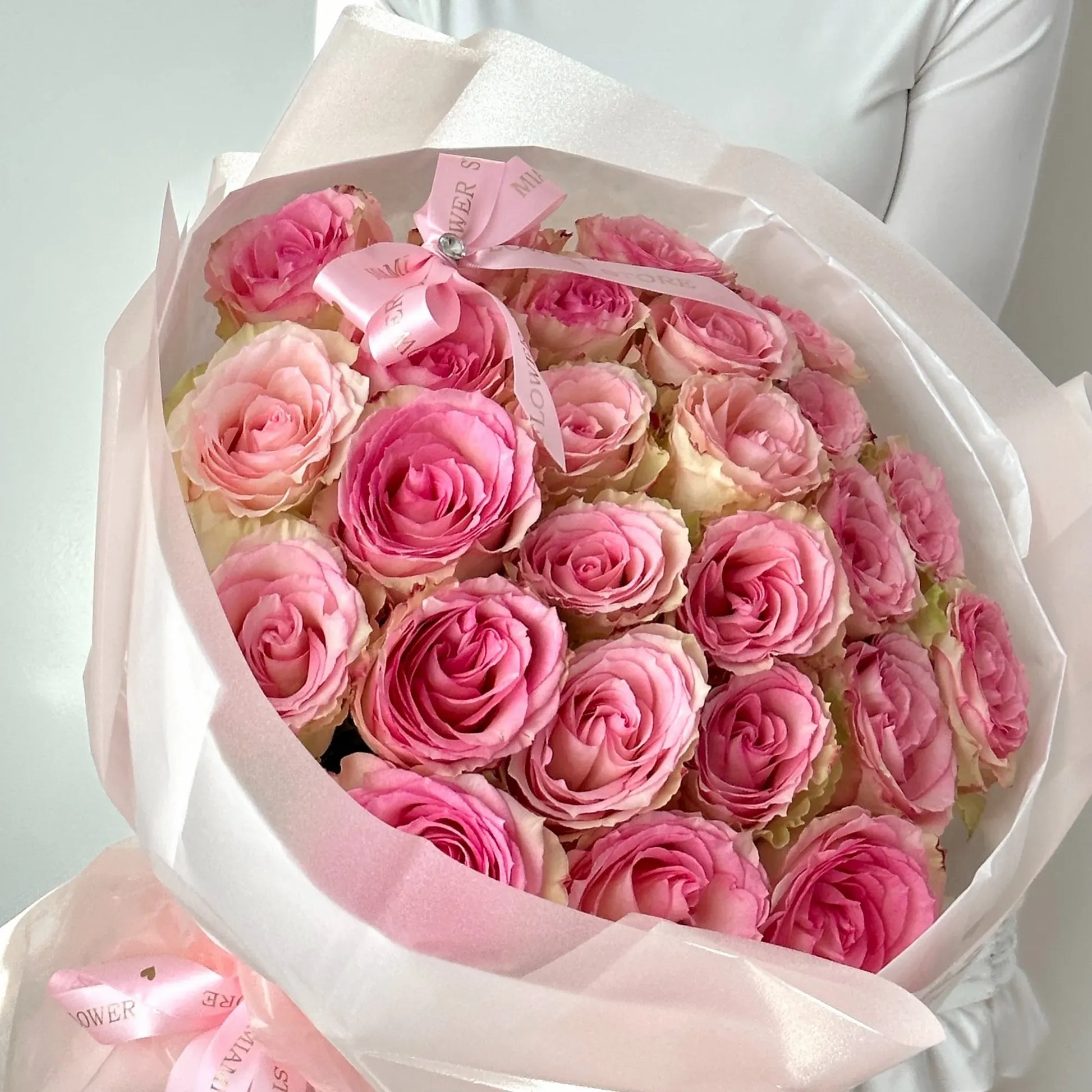 Classic Pink Rose Flower Bouquet - Miami Flower Store Same-Day Delivery Fort Lauderdale Brickell Aventura Las Olas Hallendale Beach Hollywood Sunny Isles