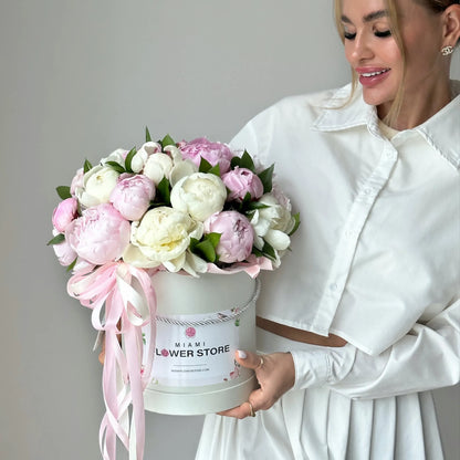 Peony Flower Bouquet in a Box - Miami Flower Store Same-Day Delivery Fort Lauderdale Brickell Aventura Las Olas Hallendale Beach Hollywood Sunny Isles