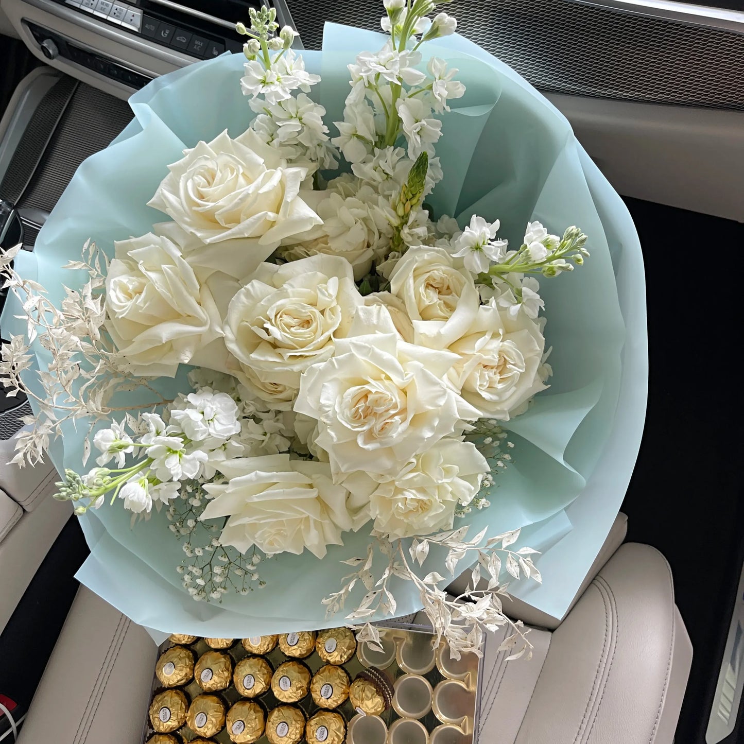 White Rose Flower Bouquet - Miami Flower Store Delivery Fort Lauderdale