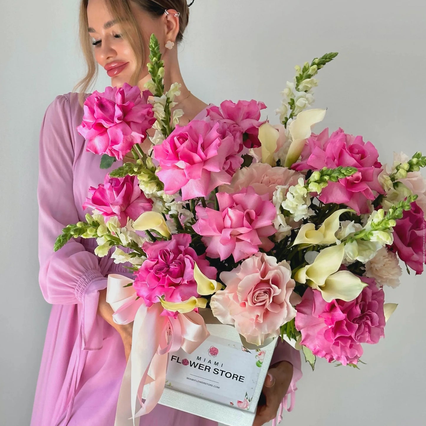 Pink Rose Mix, Callas & Dragon Flower Bouquet In A Box - Miami Flower Store Delivery Fort Lauderdale