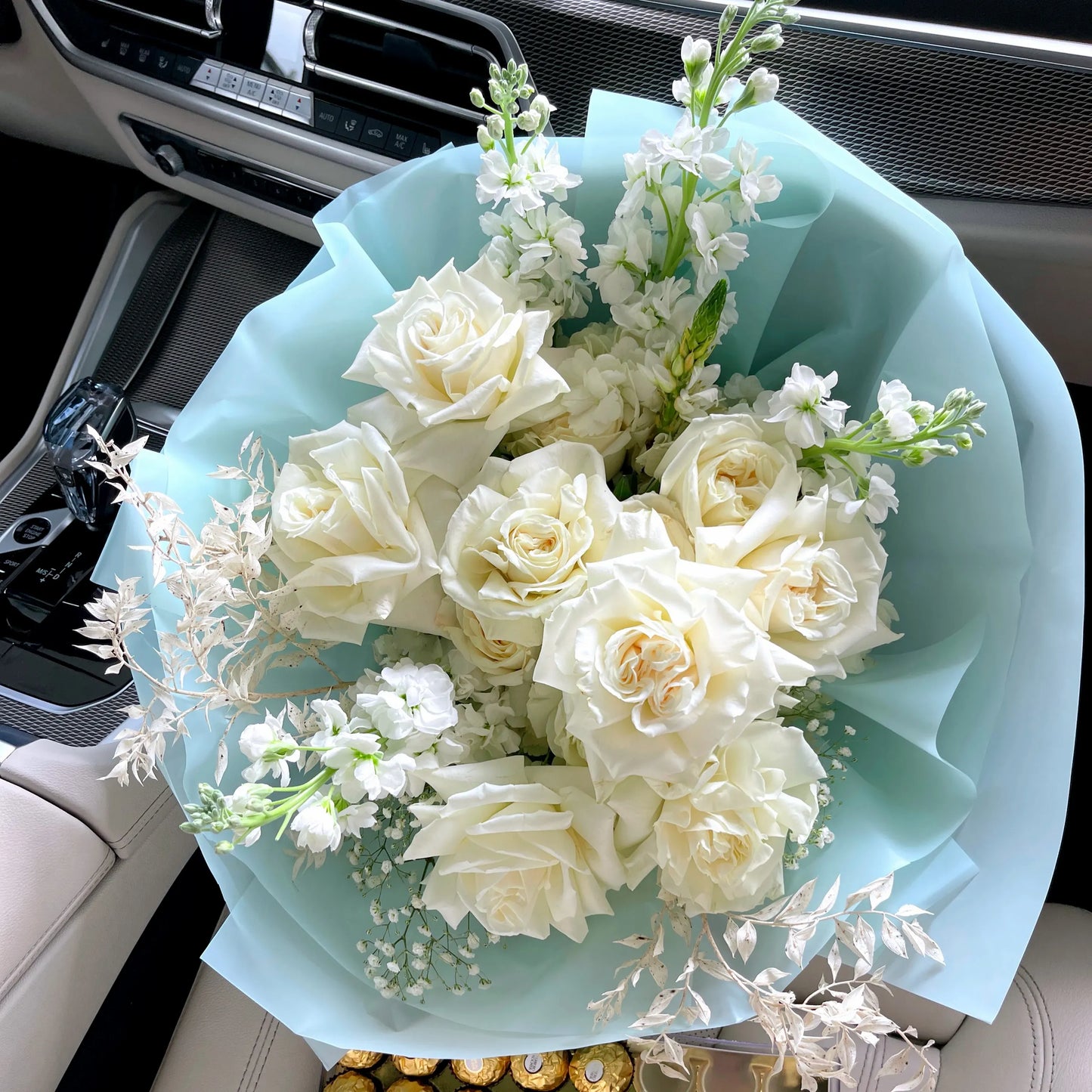 White Rose Flower Bouquet - Miami Flower Store Delivery Fort Lauderdale