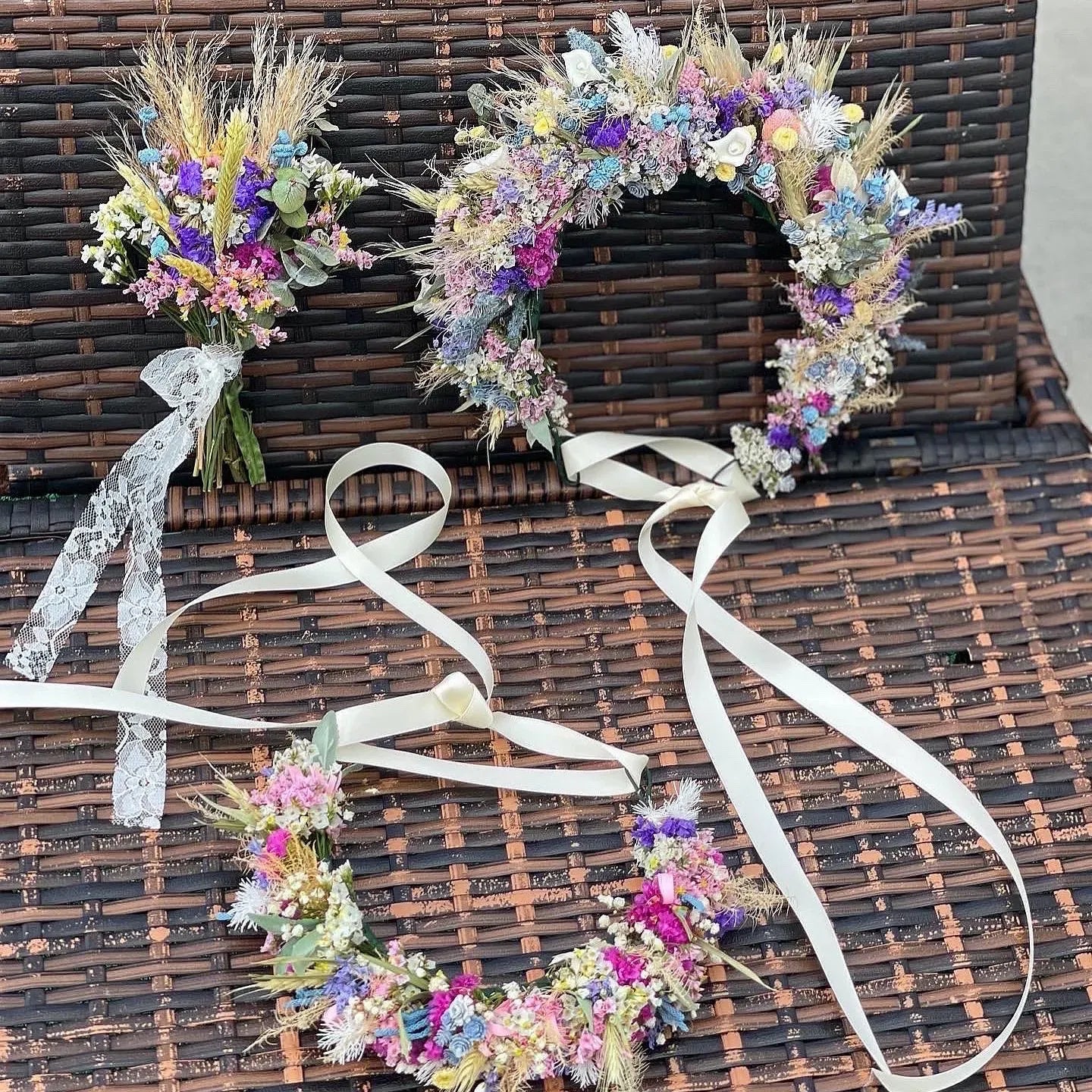 Custom-Made Headpiece Headband Of Dried Flowers - Miami Flower Store Delivery Fort Lauderdale