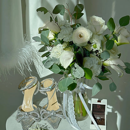 Calla Lilia Flower Bouquet Wedding With Roses & Ranunculus - Miami Flower Store Delivery Fort Lauderdale