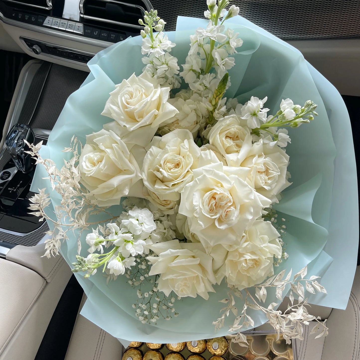 White Rose Flower Bouquet - Miami Flower Store Delivery Fort Lauderdale