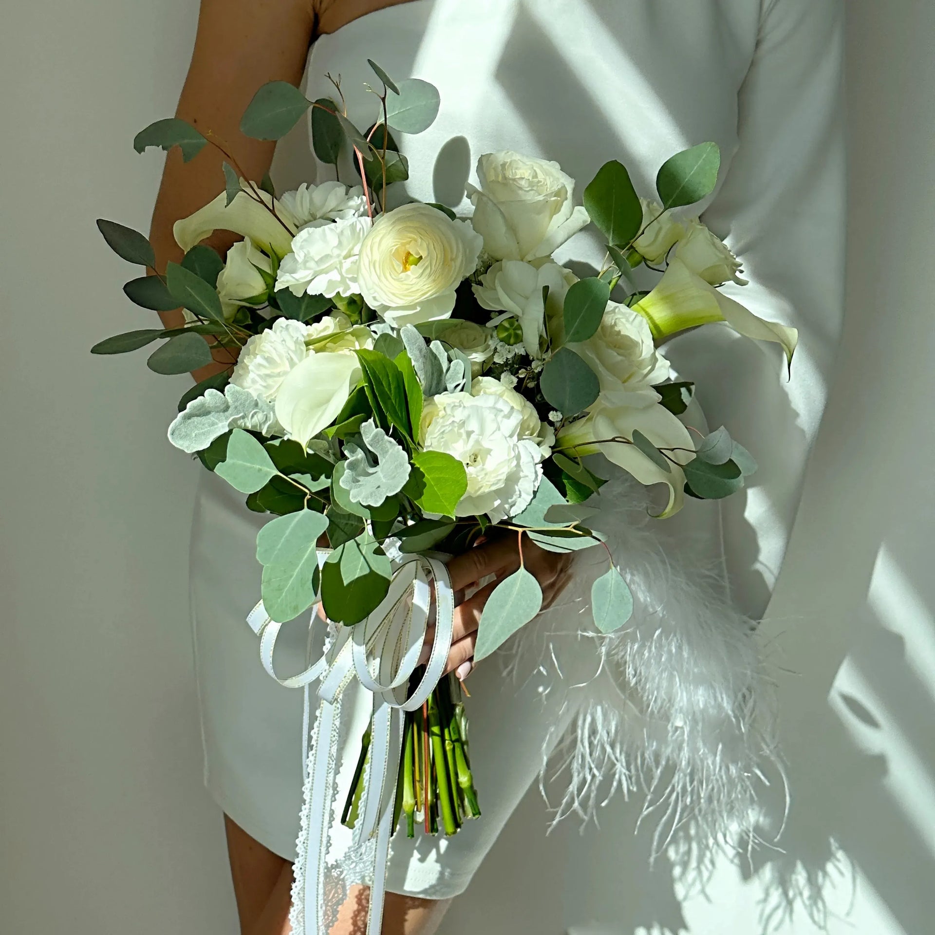 white calla lily wedding flowers Elegant Calla Lily Wedding Bouquet with Roses & Ranunculus