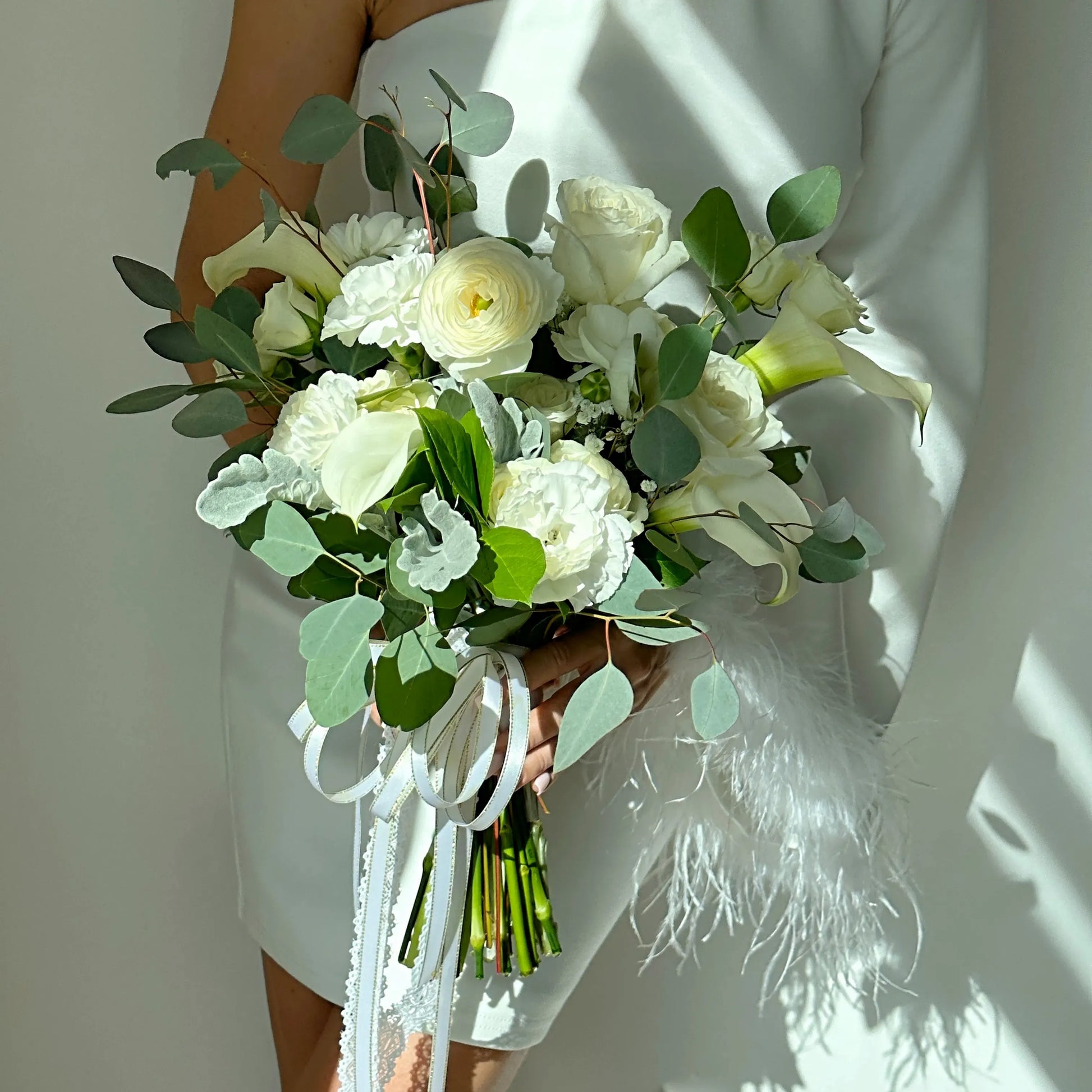 Calla Lilia Flower Bouquet Wedding With Roses & Ranunculus - Miami Flower Store Delivery Fort Lauderdale