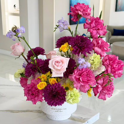 Pink Centerpiece From Hot Roses, Hydrangea, Chrysanthemums & Daisies In A Ceramic Vase - Miami Flower Store Same-Day Delivery Fort Lauderdale Brickell Aventura Las Olas Hallendale Beach Hollywood Sunny Isles