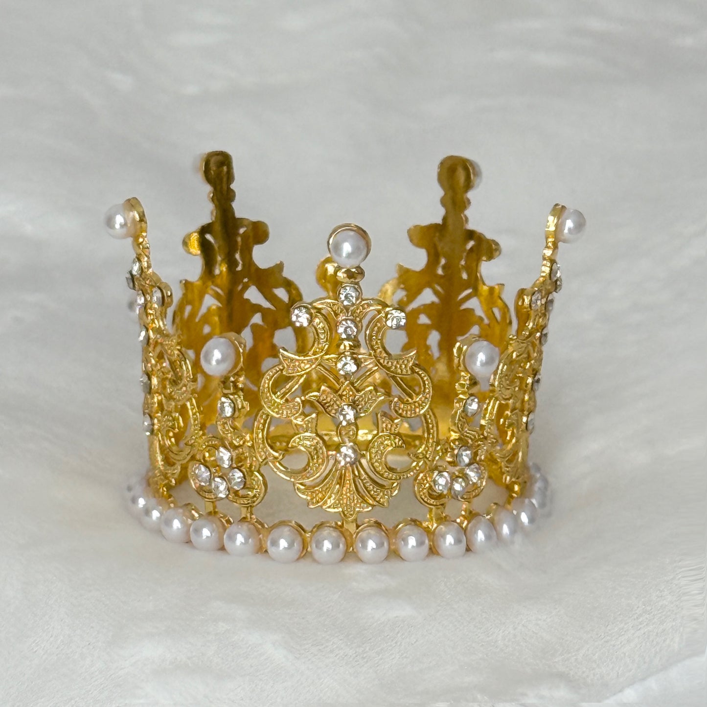 2,7" Small Gold Crown With Stones & Pearls For Flower Bouquet - Miami Flower Store Same-Day Delivery Fort Lauderdale Brickell Aventura Las Olas Hallendale Beach Hollywood Sunny Isles