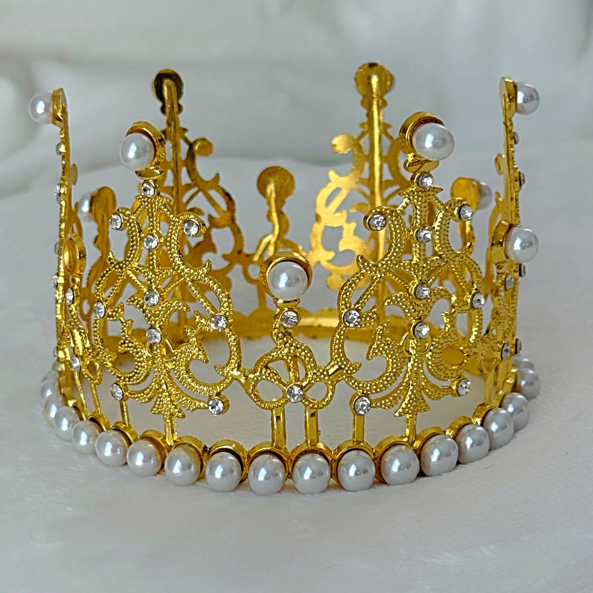 4" Large Gold Crown With Stones & Pearls For Flower Bouquet - Miami Flower Store Same-Day Delivery Fort Lauderdale Brickell Aventura Las Olas Hallendale Beach Hollywood Sunny Isles
