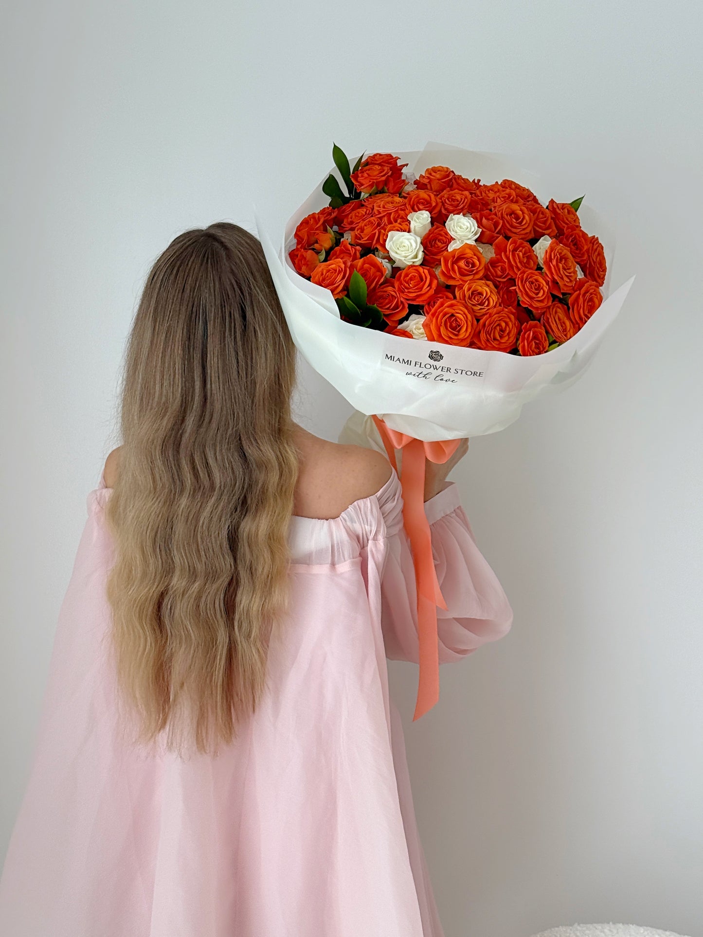 Orange And White Spray Rose Flower Bouquet - Miami Flower Store Same-Day Delivery Fort Lauderdale Brickell Aventura Las Olas Hallendale Beach Hollywood Sunny Isles