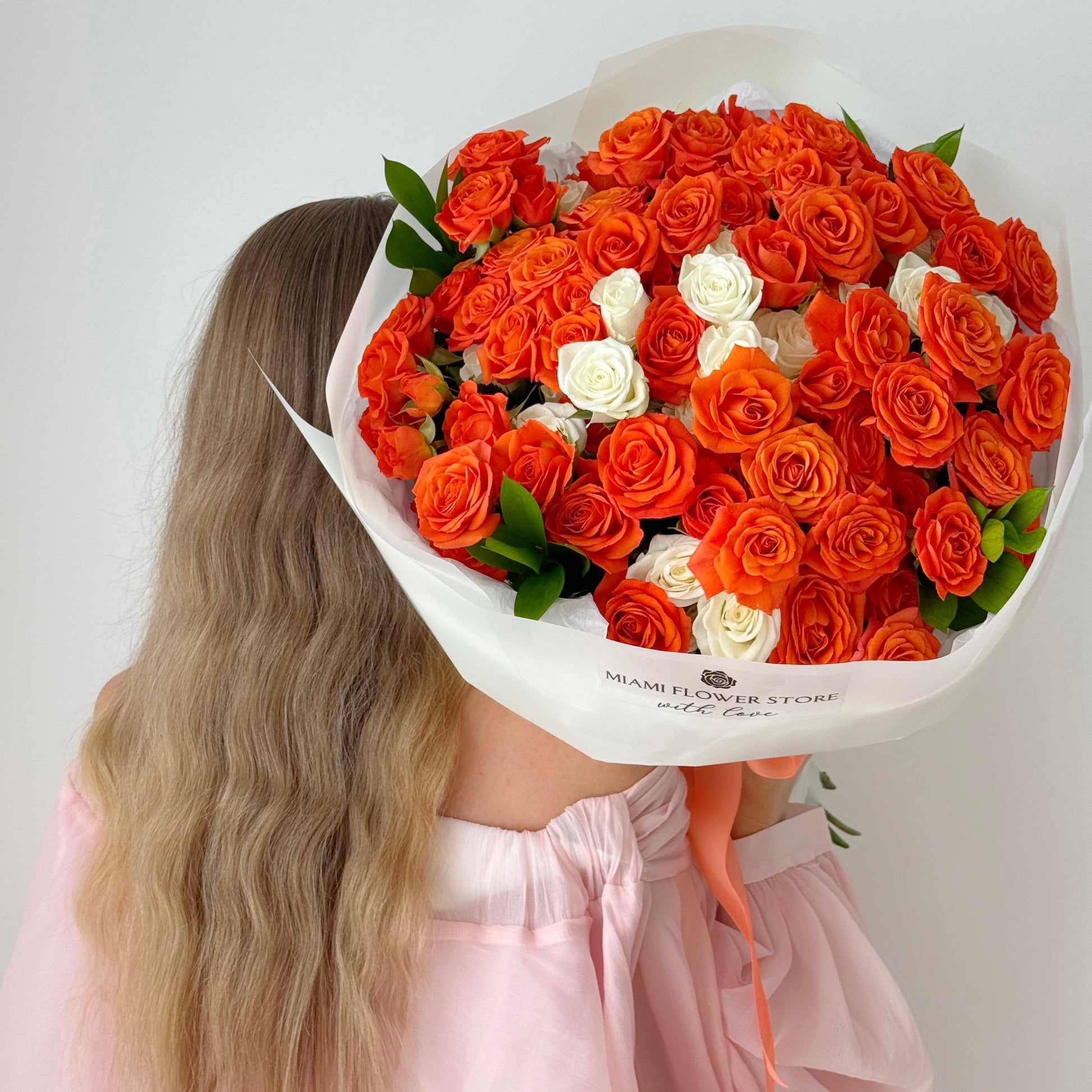 Orange And White Spray Rose Flower Bouquet - Miami Flower Store Same-Day Delivery Fort Lauderdale Brickell Aventura Las Olas Hallendale Beach Hollywood Sunny Isles