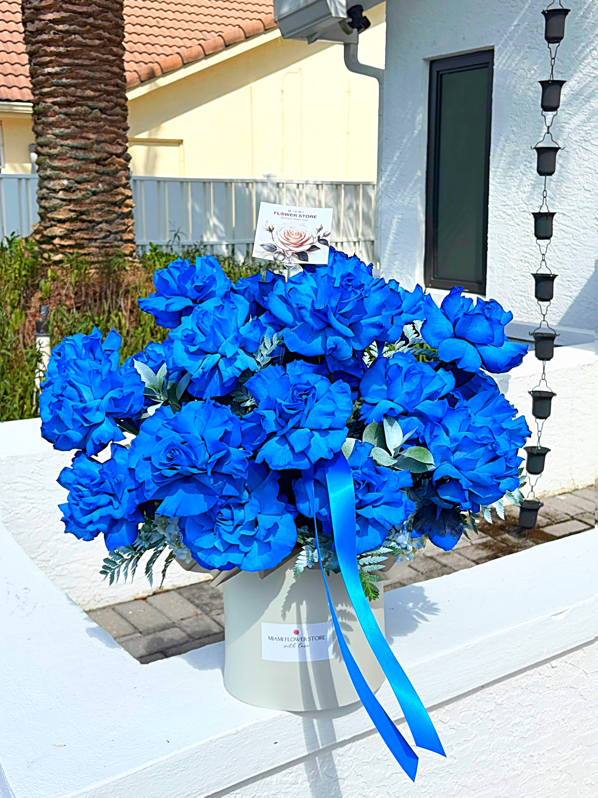 Blue Roses Flower Bouquet In A Box - Miami Flower Store Same-Day Delivery Fort Lauderdale Brickell Aventura Las Olas Hallendale Beach Hollywood Sunny Isles