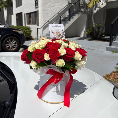 White And Red Roses In A Flower Box - Miami Flower Store Same-Day Delivery Fort Lauderdale Brickell Aventura Las Olas Hallendale Beach Hollywood Sunny Isles