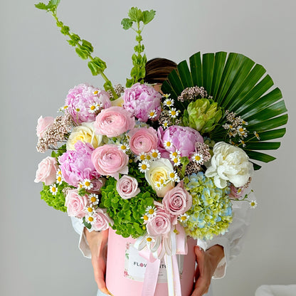 Peonies & Ranunculus Flower Bouquet In A Box - Miami Flower Store Delivery Fort Lauderdale