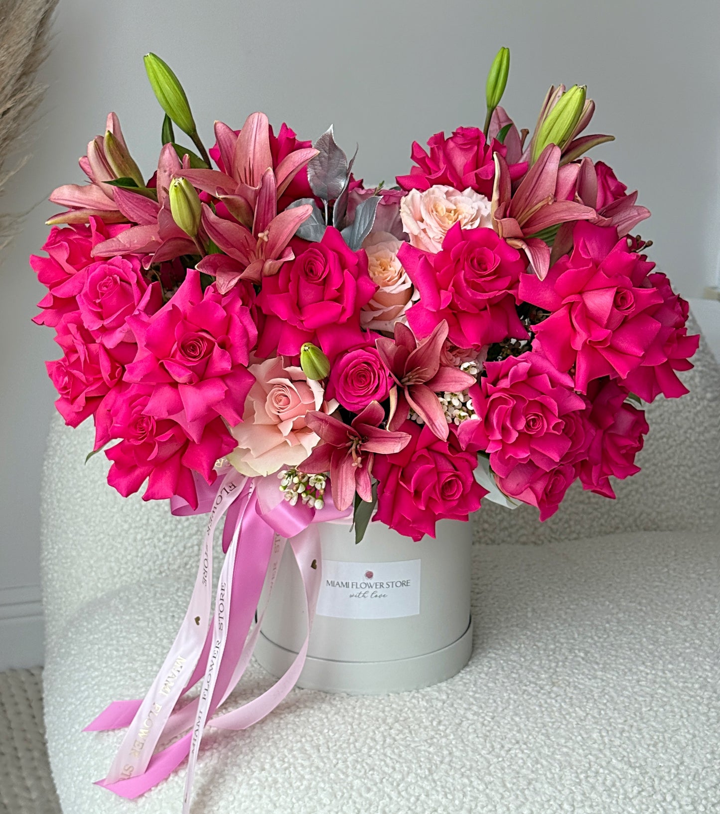 Lilies And Hot Pink Roses In A Box - Miami Flower Store Same-Day Delivery Fort Lauderdale Brickell Aventura Las Olas Hallendale Beach Hollywood Sunny Isles