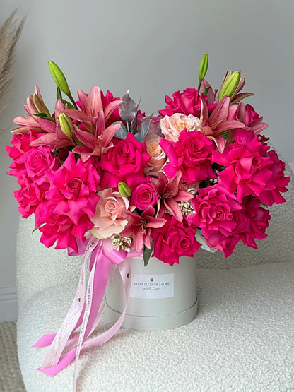 Lilies And Hot Pink Roses In A Box - Miami Flower Store Same-Day Delivery Fort Lauderdale Brickell Aventura Las Olas Hallendale Beach Hollywood Sunny Isles